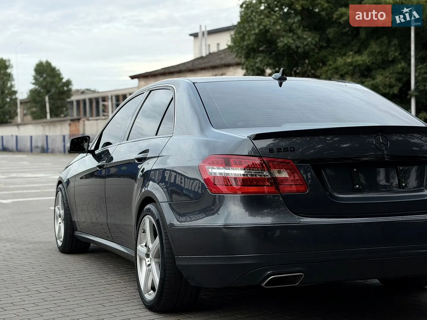 2011 Mercedes-Benz E-klasse - мініатюра 12