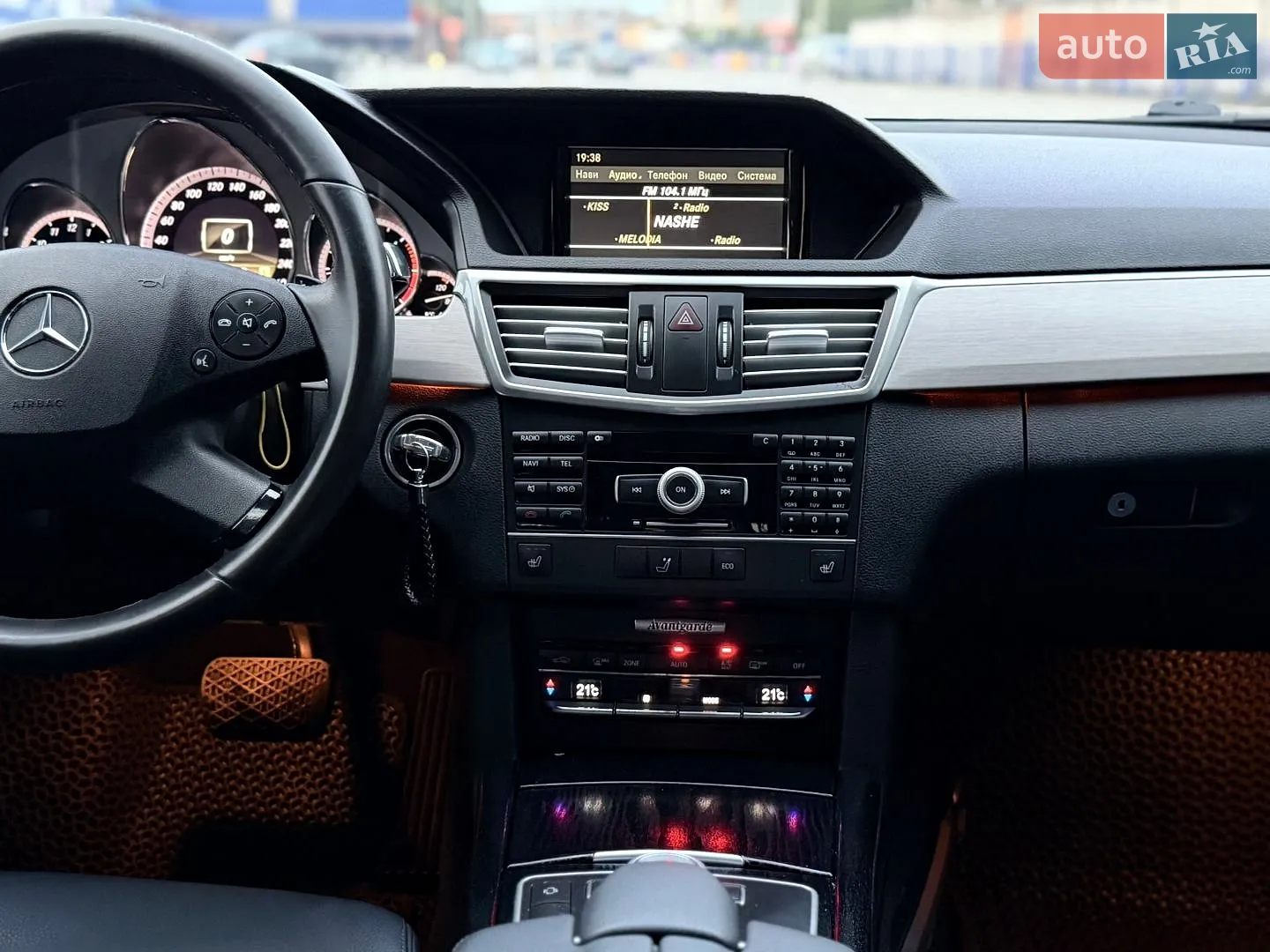 2011 Mercedes-Benz E-klasse - мініатюра 24