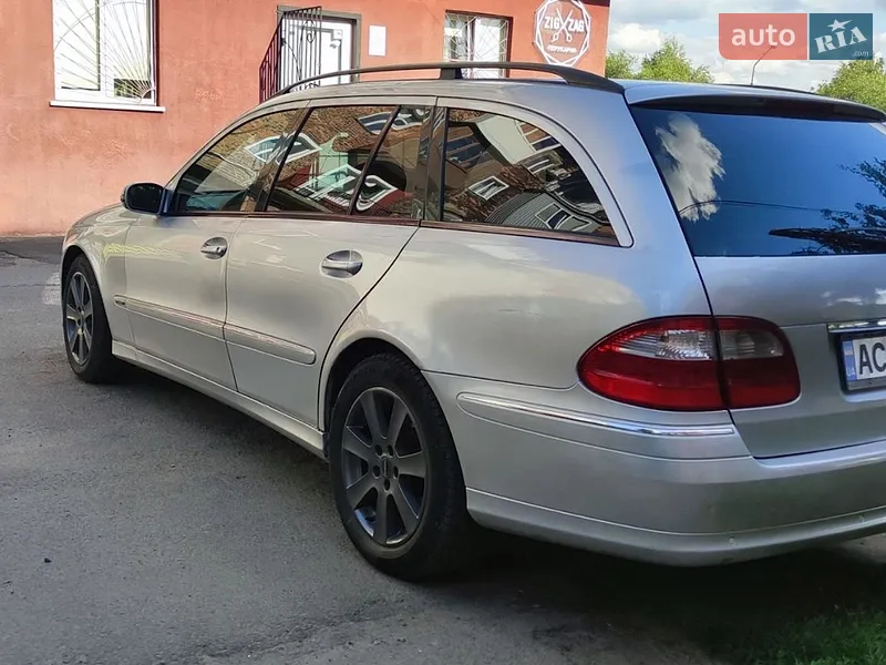 Mercedes-Benz E-Class 2005