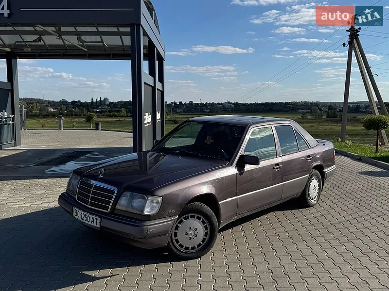 Mercedes-Benz E-Class 1994