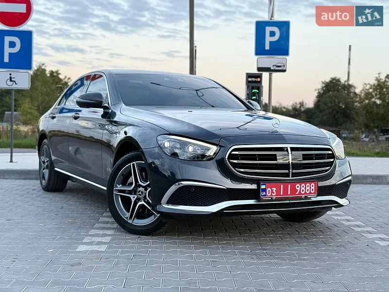 Mercedes-Benz E-Class 2021