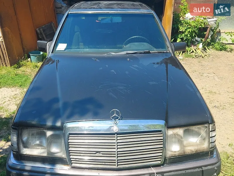 Mercedes-Benz E-Class 1985