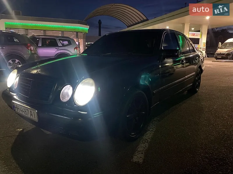 Mercedes-Benz E-Class 1998