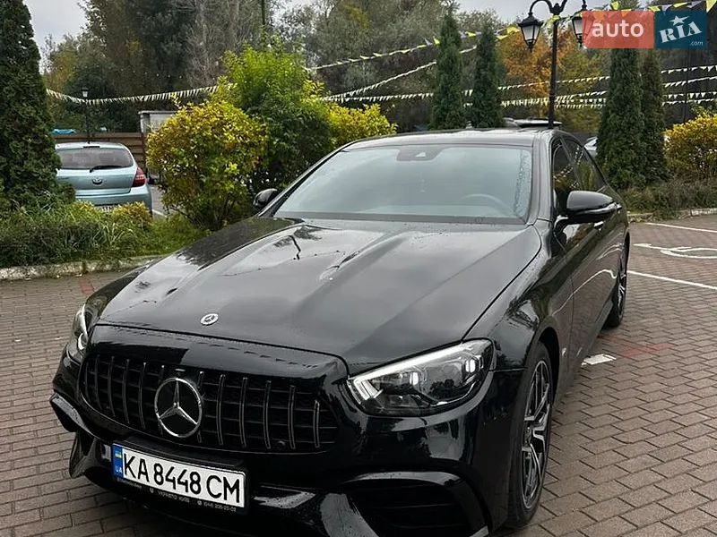 Mercedes-Benz E-Class 2022
