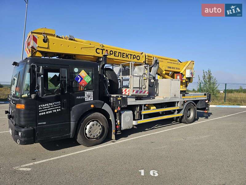 Mercedes-Benz Econic 2009