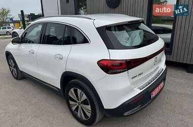 Хетчбек Mercedes-Benz EQA 2021 в 