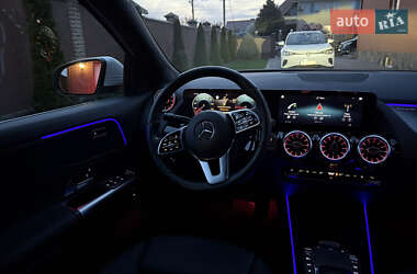 Хетчбек Mercedes-Benz EQA 2022 в 