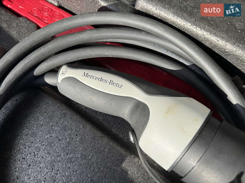 Хэтчбек Mercedes-Benz EQA 2021 в Киеве