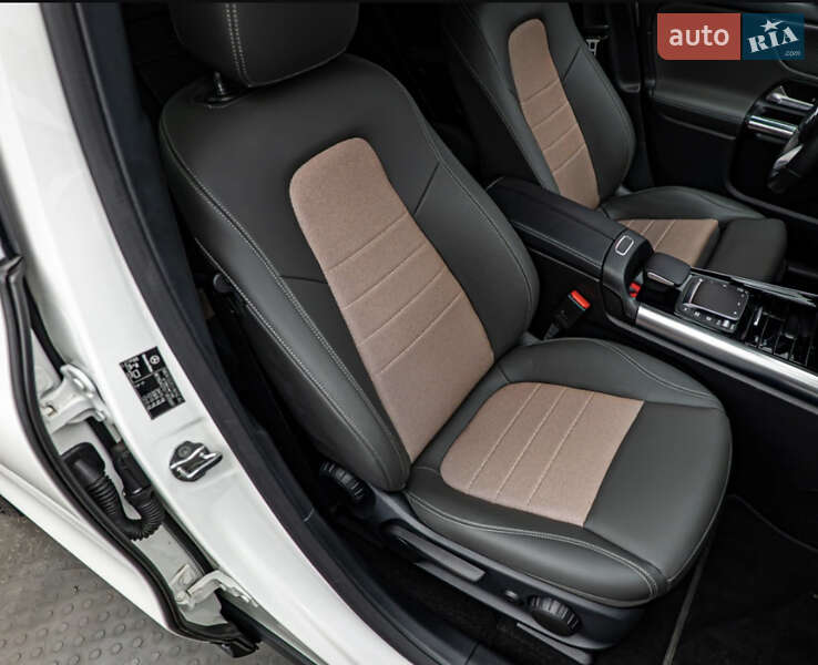 Хэтчбек Mercedes-Benz EQA 2022 в Киеве