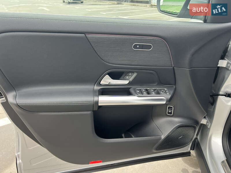 Хэтчбек Mercedes-Benz EQA 2023 в Киеве