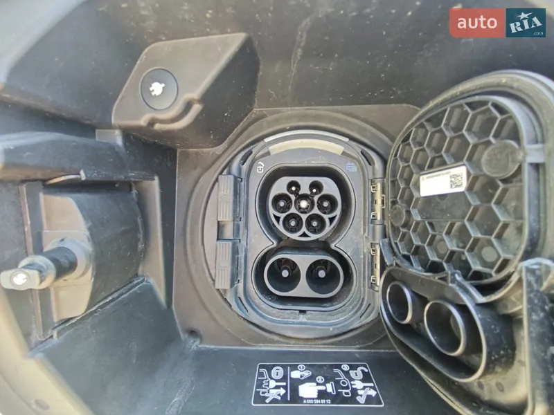 Mercedes-Benz EQA 2021 VIN W1N2437011J006841 фото оголошення 33 з 65