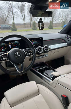 Внедорожник / Кроссовер Mercedes-Benz EQB 2023 в 