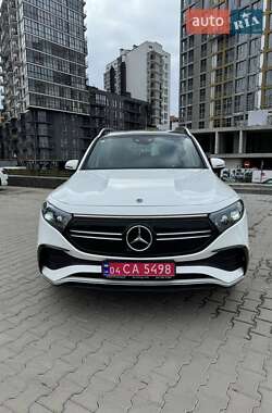 Позашляховик / Кросовер Mercedes-Benz EQB 2022 в 