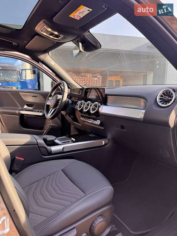 Внедорожник / Кроссовер Mercedes-Benz EQB 2023 в Косове