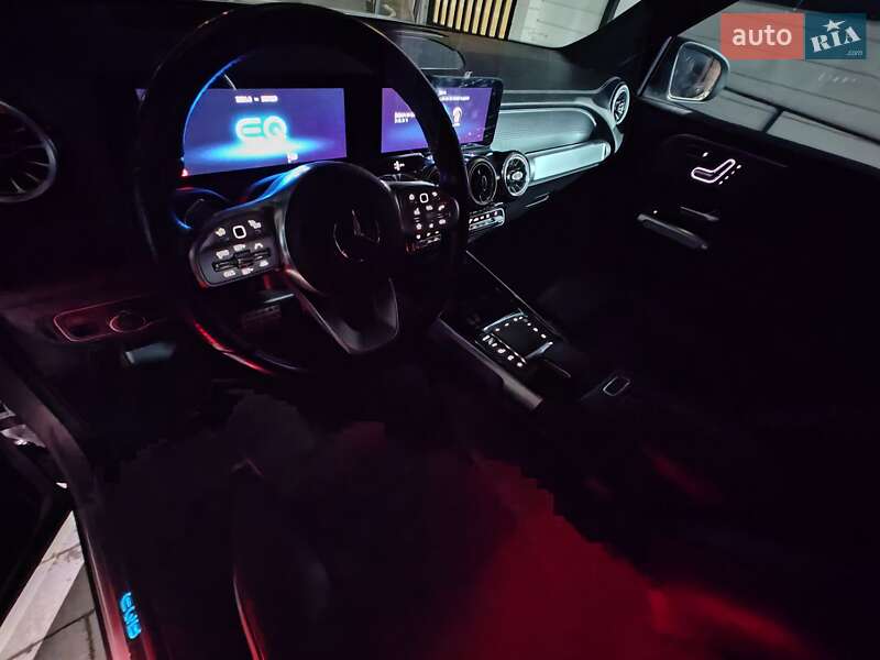 Внедорожник / Кроссовер Mercedes-Benz EQB 2022 в Львове