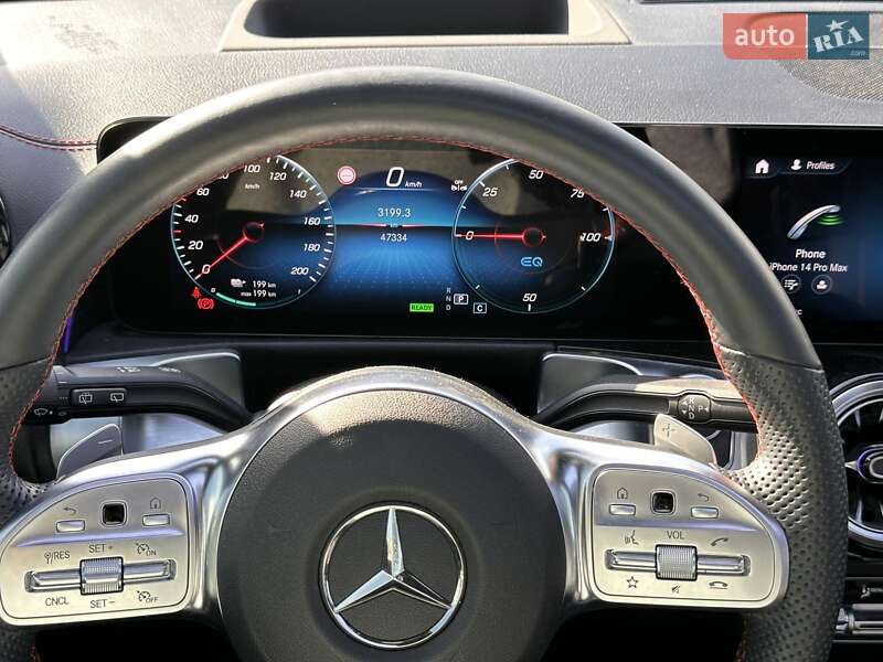 Позашляховик / Кросовер Mercedes-Benz EQB 2023 в Києві