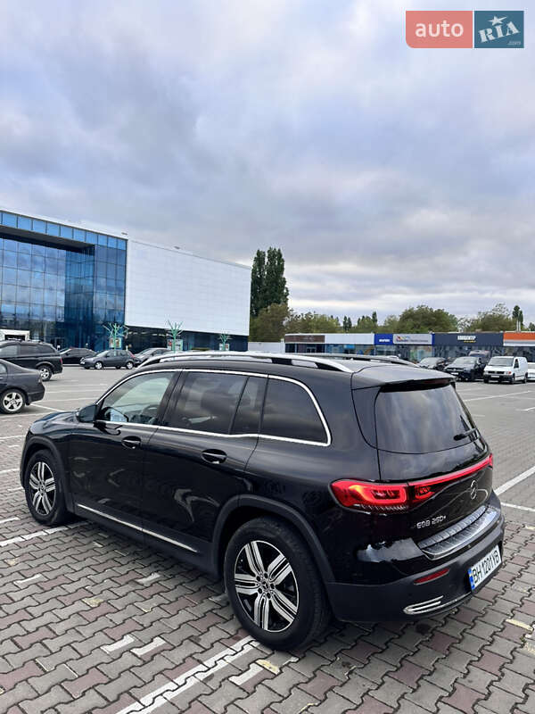 Позашляховик / Кросовер Mercedes-Benz EQB 2022 в Одесі