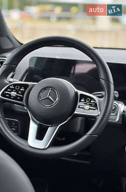 Позашляховик / Кросовер Mercedes-Benz EQB 2023 в 