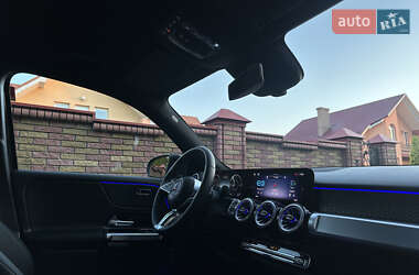 Внедорожник / Кроссовер Mercedes-Benz EQB 2024 в 