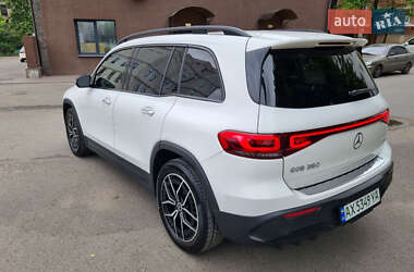 Внедорожник / Кроссовер Mercedes-Benz EQB 2023 в 