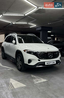 Позашляховик / Кросовер Mercedes-Benz EQB 2023 в 