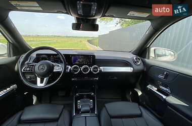 Внедорожник / Кроссовер Mercedes-Benz EQB 2023 в 