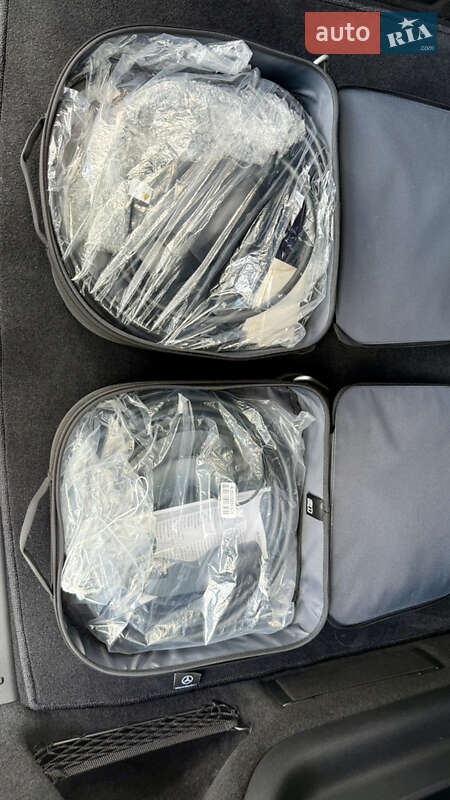 Позашляховик / Кросовер Mercedes-Benz EQB 2023 в Києві