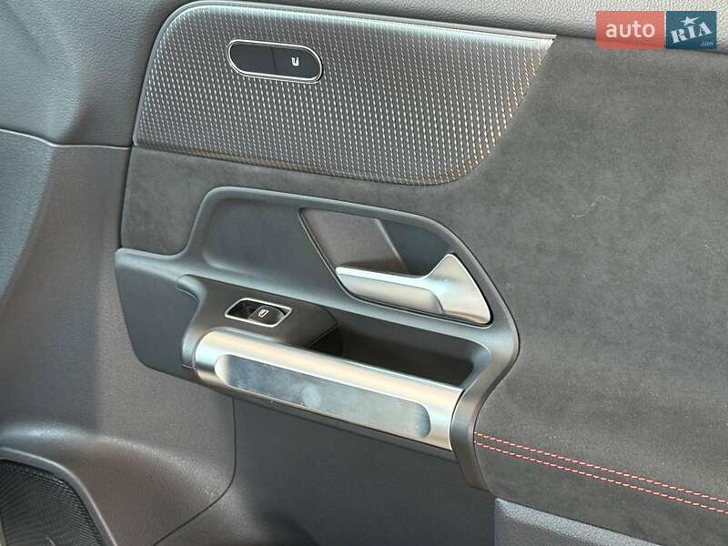 Внедорожник / Кроссовер Mercedes-Benz EQB 2021 в Одессе фото 27 Внедорожник / Кроссовер Mercedes-Benz EQB 2021 в Одессе