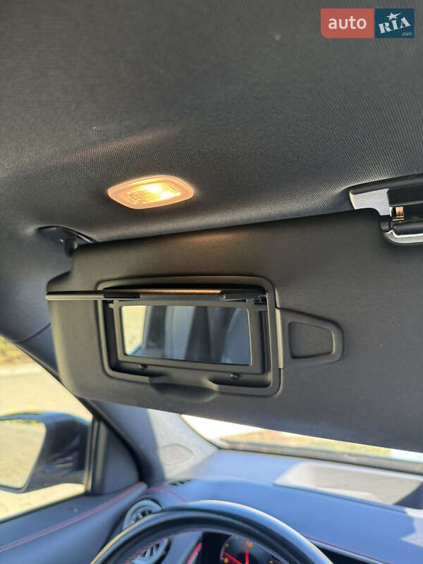 Позашляховик / Кросовер Mercedes-Benz EQB 2022 в Києві