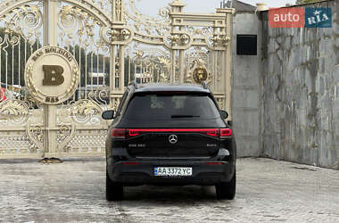 Позашляховик / Кросовер Mercedes-Benz EQB 2022 в 