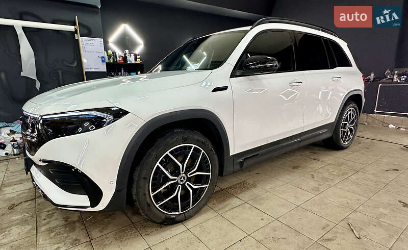 Внедорожник / Кроссовер Mercedes-Benz EQB 2022 в Киеве