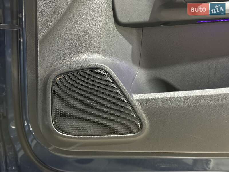 Внедорожник / Кроссовер Mercedes-Benz EQB 2022 в Киеве