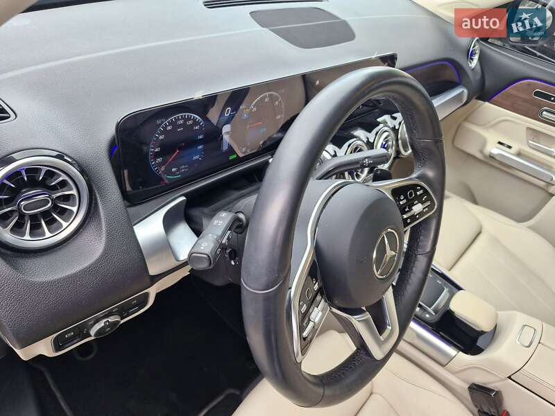Внедорожник / Кроссовер Mercedes-Benz EQB 2023 в Ужгороде