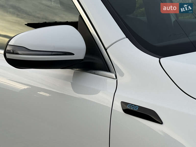 Внедорожник / Кроссовер Mercedes-Benz EQB 2023 в Ровно