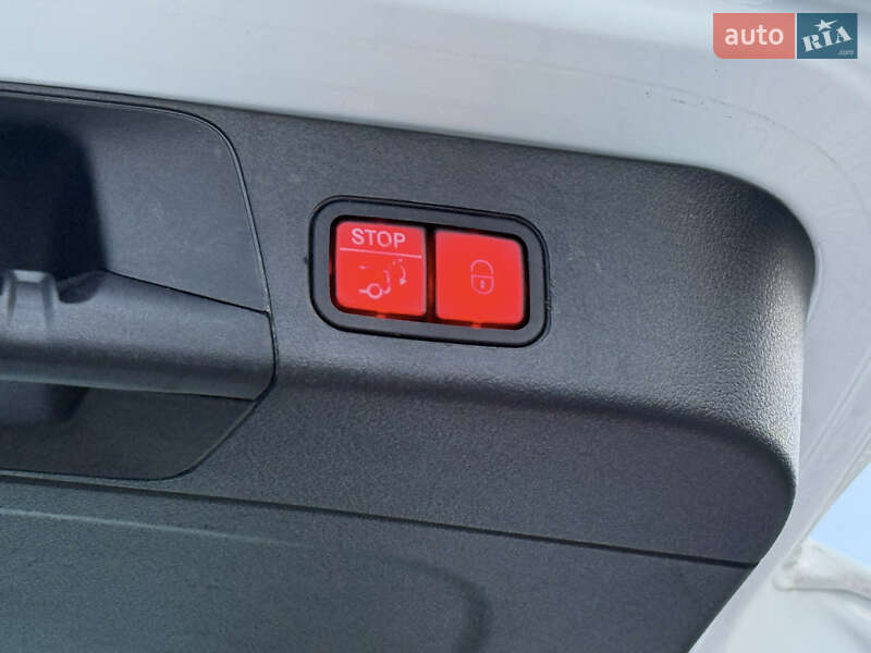 Внедорожник / Кроссовер Mercedes-Benz EQB 2023 в Ровно