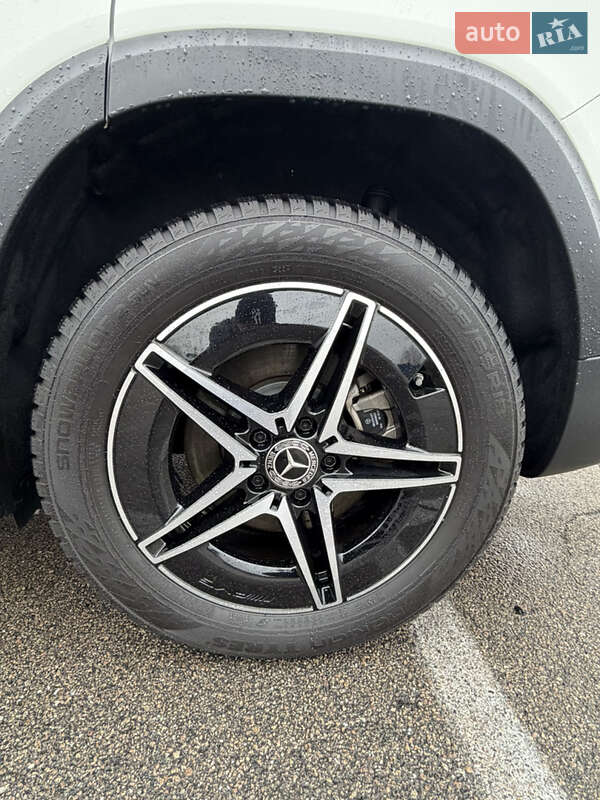 Внедорожник / Кроссовер Mercedes-Benz EQB 2023 в Киеве