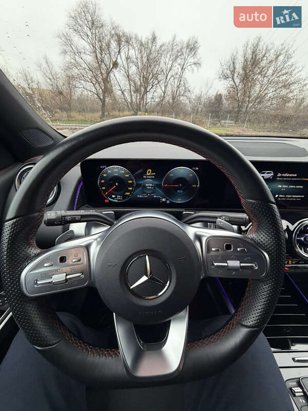 Внедорожник / Кроссовер Mercedes-Benz EQB 2023 в Киеве