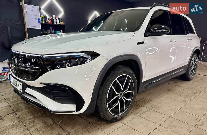 Mercedes-Benz EQB 2022