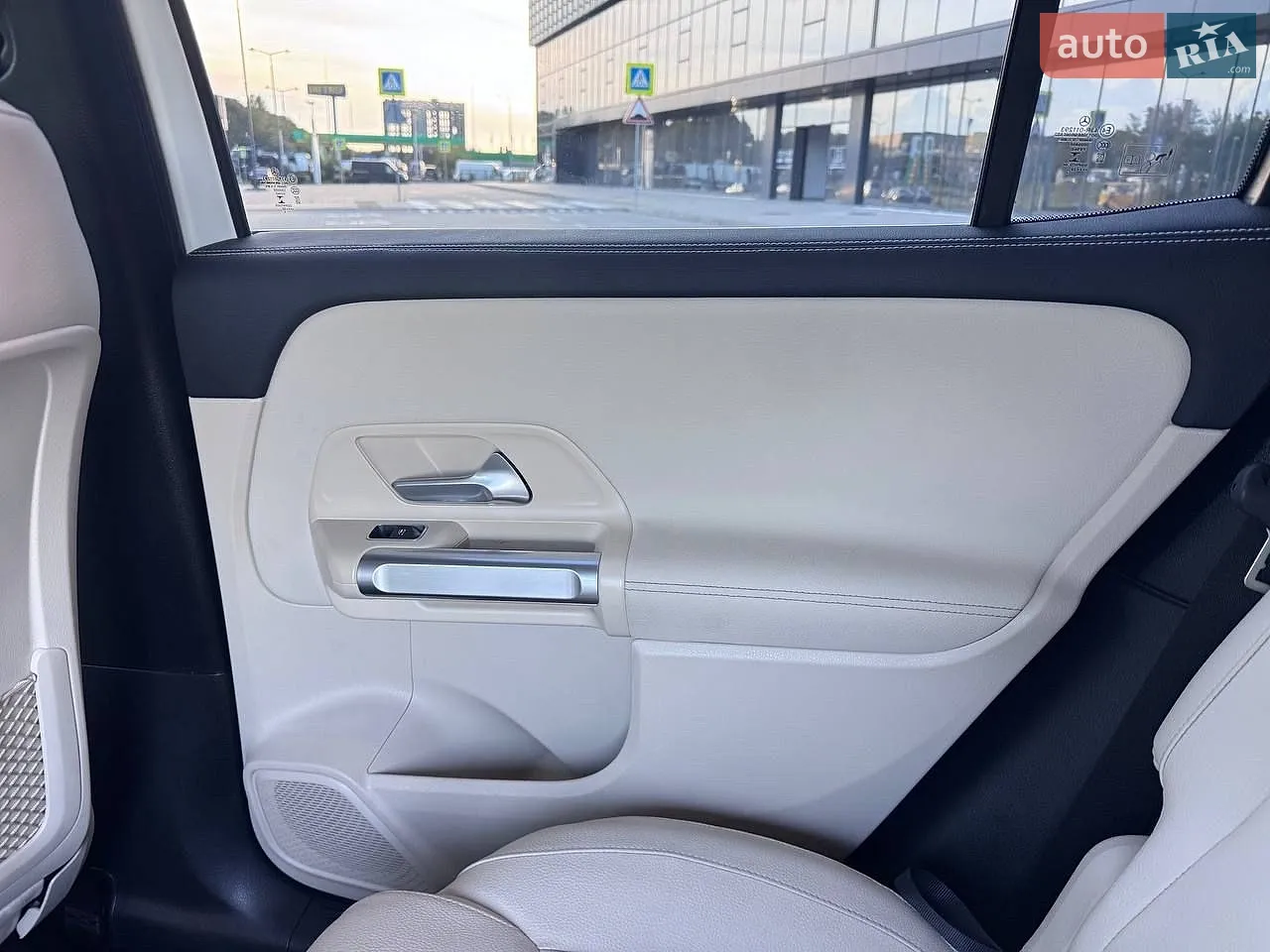2022 Mercedes-Benz EQB - мініатюра 50