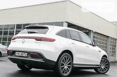 Позашляховик / Кросовер Mercedes-Benz EQC 2019 в 