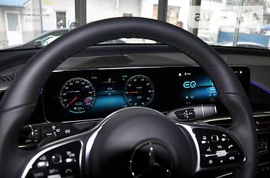 Позашляховик / Кросовер Mercedes-Benz EQC 2019 в 