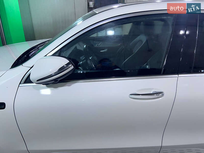 Внедорожник / Кроссовер Mercedes-Benz EQC 2020 в Киеве