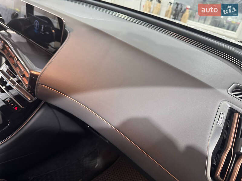 Внедорожник / Кроссовер Mercedes-Benz EQC 2020 в Киеве