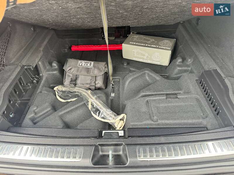 Внедорожник / Кроссовер Mercedes-Benz EQC 2022 в Киеве фото 27 Внедорожник / Кроссовер Mercedes-Benz EQC 2022 в Киеве