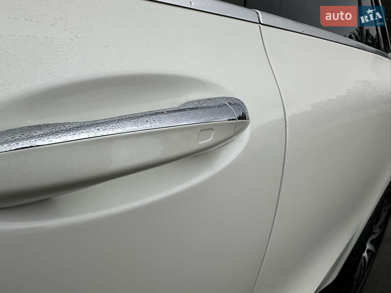 Позашляховик / Кросовер Mercedes-Benz EQC 2020 в Києві