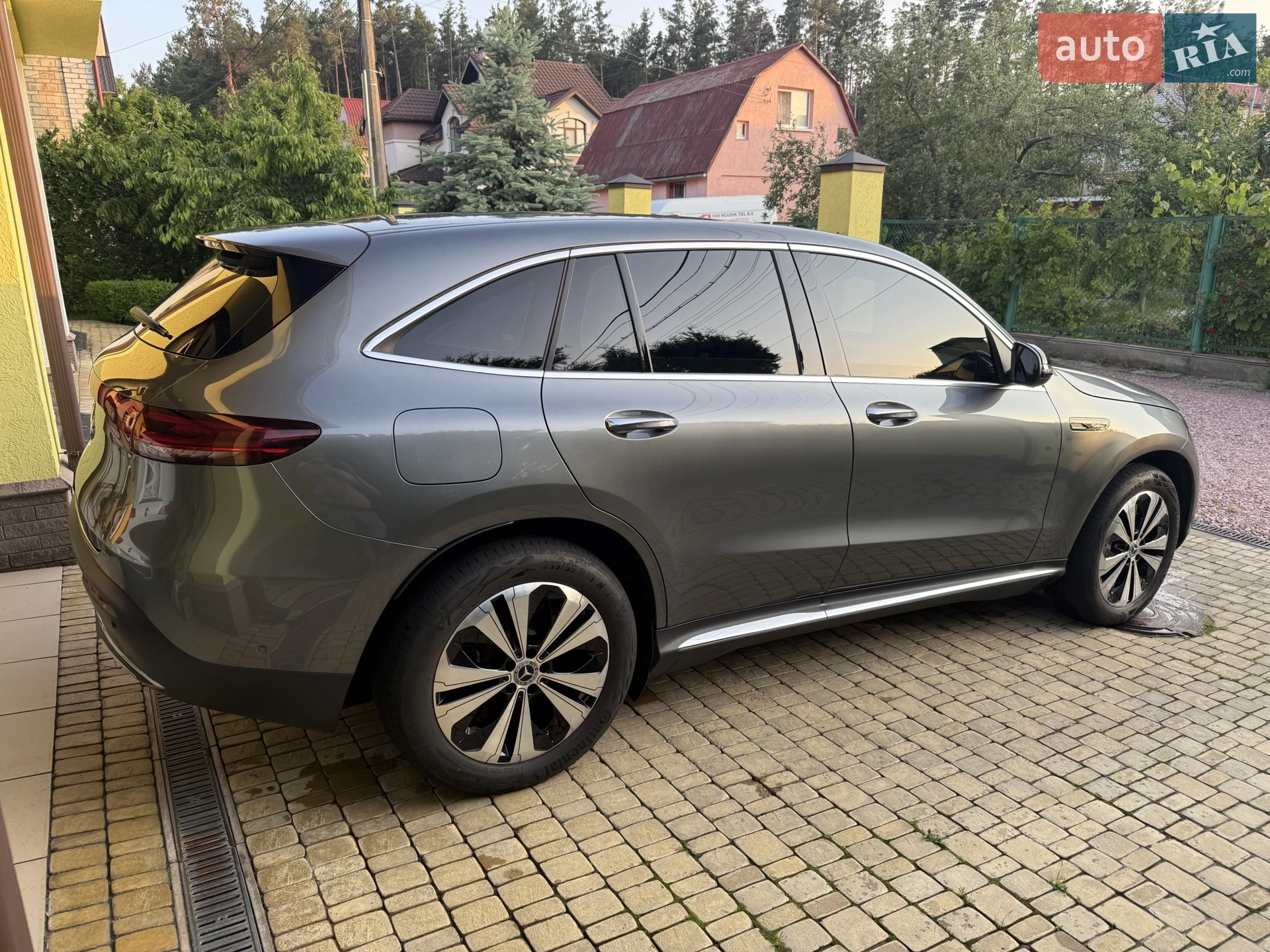 2022 Mercedes-Benz EQC - мініатюра 12