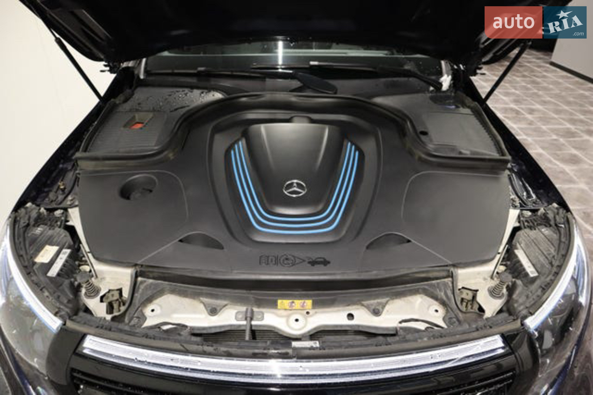 2020 Mercedes-Benz EQC - мініатюра 18
