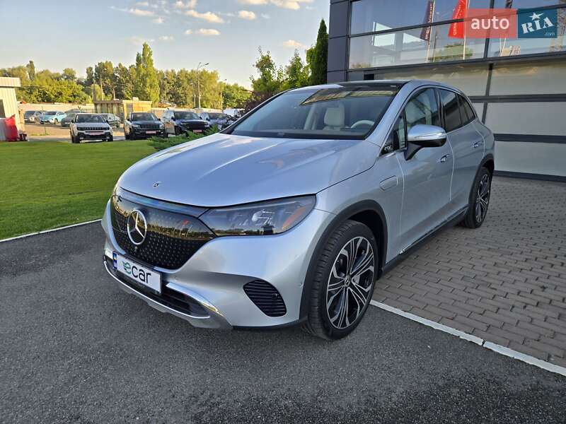 Mercedes-Benz EQE SUV 2023