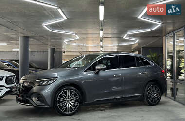 Позашляховик / Кросовер Mercedes-Benz EQE SUV 2023 в 