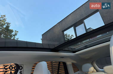 Позашляховик / Кросовер Mercedes-Benz EQE SUV 2023 в  фото 17 Позашляховик / Кросовер Mercedes-Benz EQE SUV 2023 в